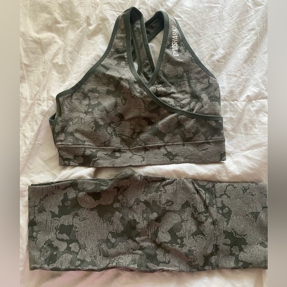 Gymshark Adapt Camo Seamless Leggings - Green - Picture 5 of 5